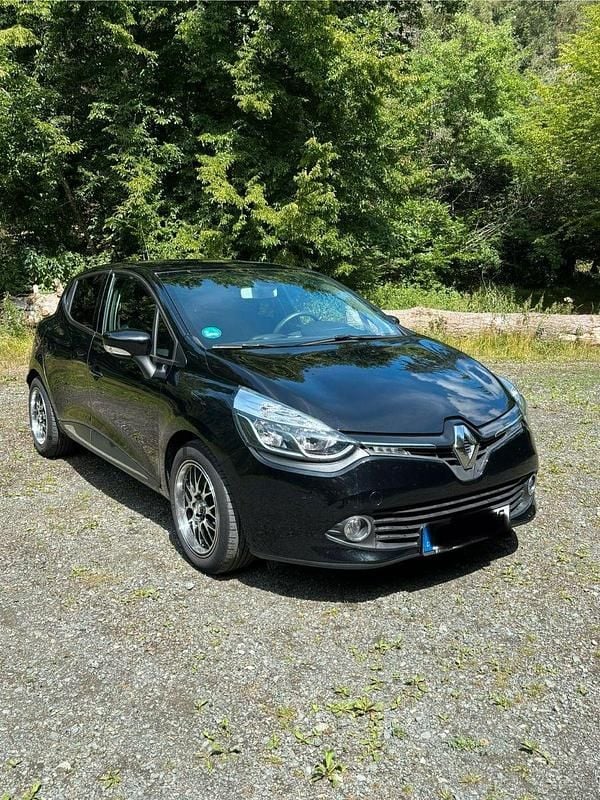 Schwarz Gebraucht 2016 Renault Clio IV Experience Kleinwagen | 7.999 € (Fairer Preis) - Bild 1/4