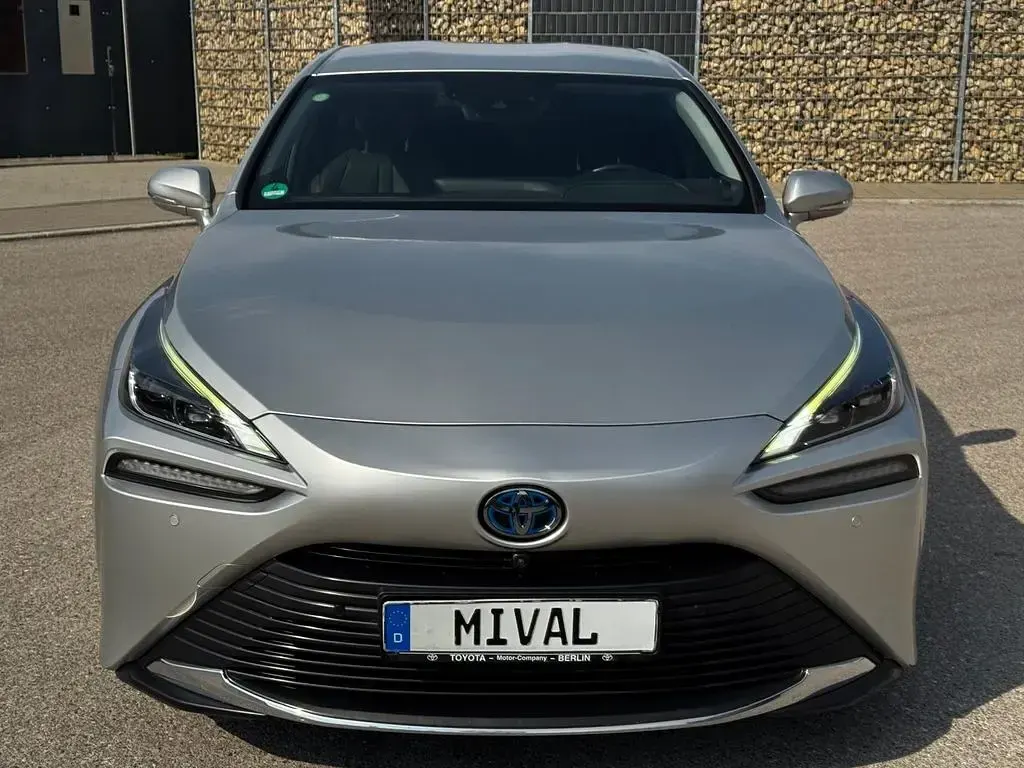 Gebraucht Toyota Mirai Executive 182 PS (133 kW) 2022 Silber Limousine