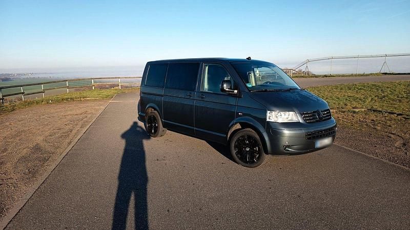 Gebraucht VW Multivan Startline 102 PS (75 kW) 2007 Grau Van