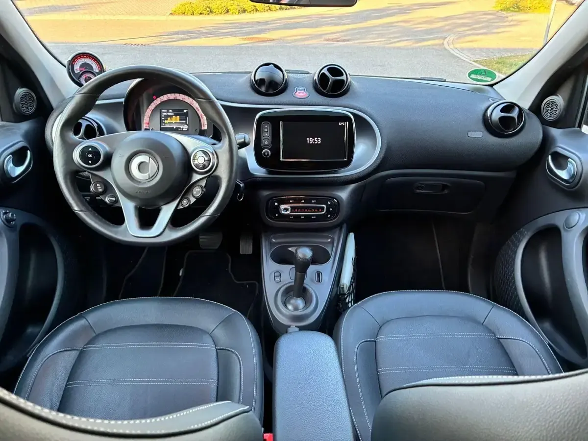 Gebraucht Smart ForFour Electric Drive 60 kW (82 PS) 2017 Silber Kleinwagen