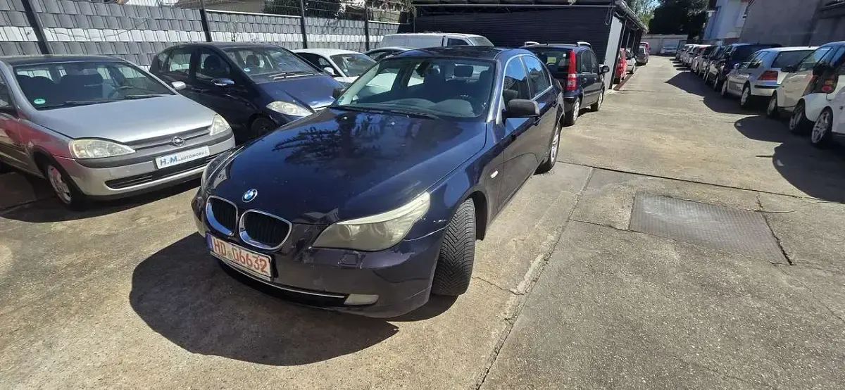 Gebraucht BMW 520 163 PS (119 kW) 2007 Blau Limousine