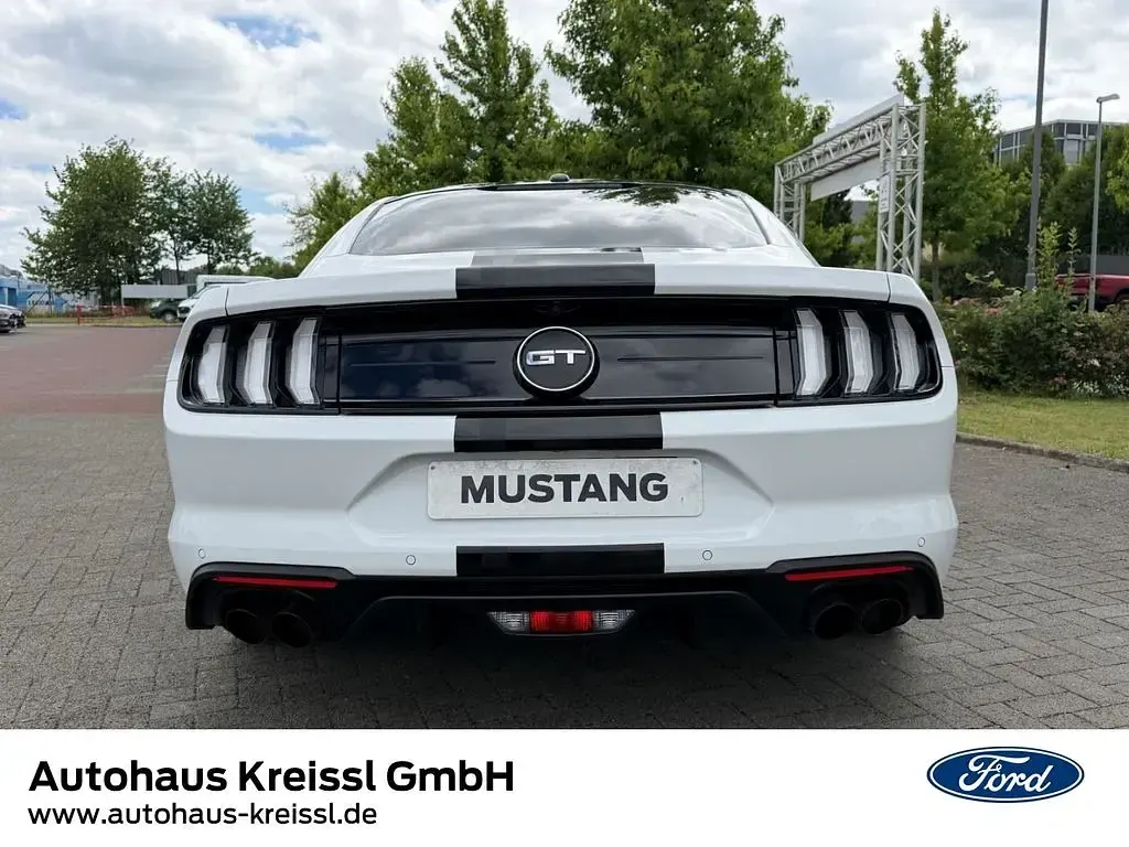 Gebraucht Ford Mustang GT Fastback 517 PS (380 kW) 2019 Liquidweiß Coupé