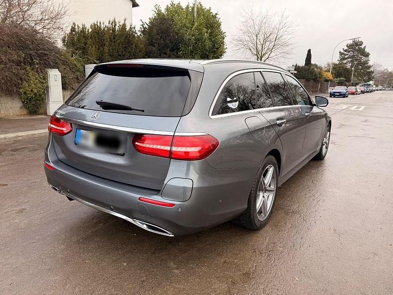 Gebraucht Mercedes E300 AMG 306 PS (225 kW) 2019 Grau Kombi