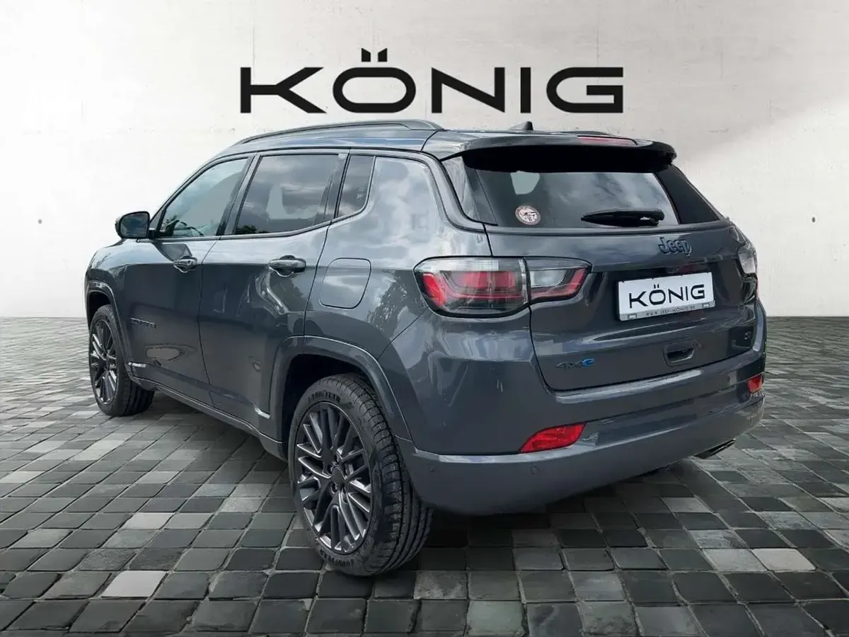 Gebraucht Jeep Compass 179 PS (131 kW) 2022 Granitegrey / dach schwarz SUV