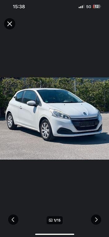 Weiß Gebraucht 2015 Peugeot 208 Active Kleinwagen | 4.900 € (Fairer Preis) - Bild 1/4