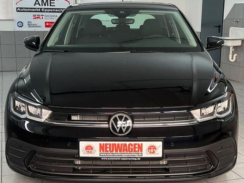 Gebraucht VW Polo Life 95 PS (69 kW) 2023 Schwarz Kleinwagen