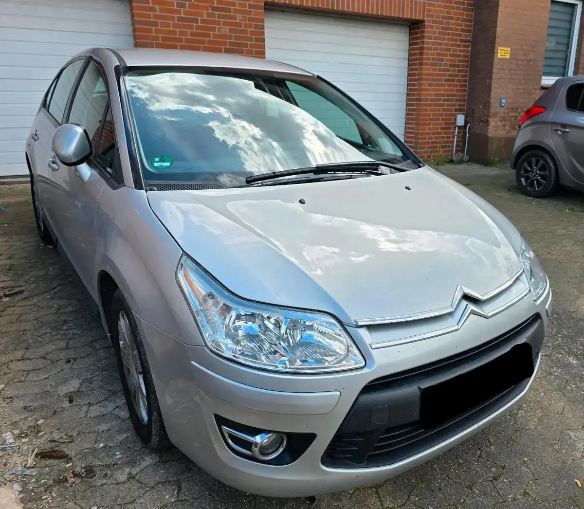 Used Citroën C4 109 HP (80 kW) 2010 Silver Hatchback