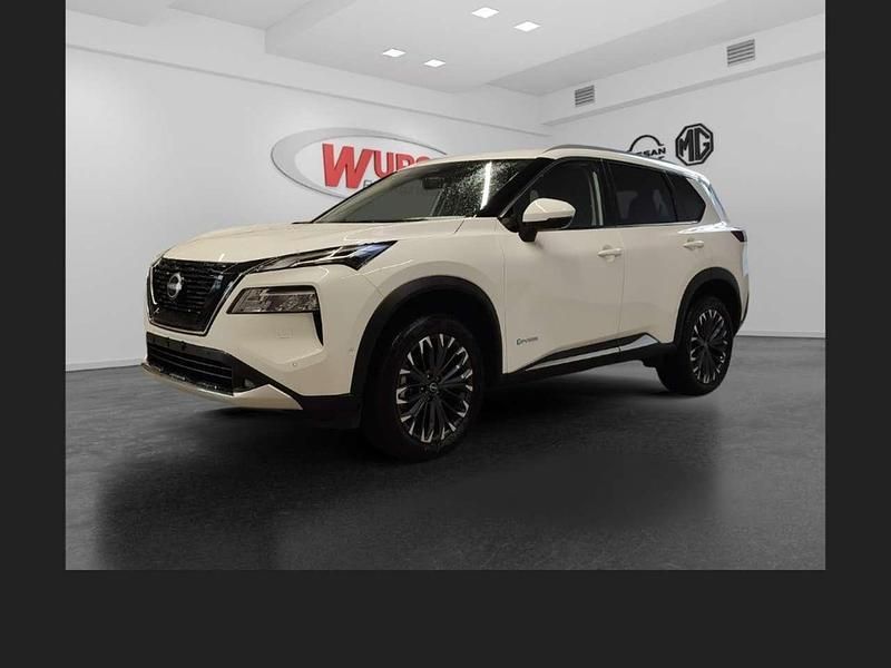 Solid white Neu 2025 Nissan X-Trail Tekna SUV | 41.698 € - Bild 1/4