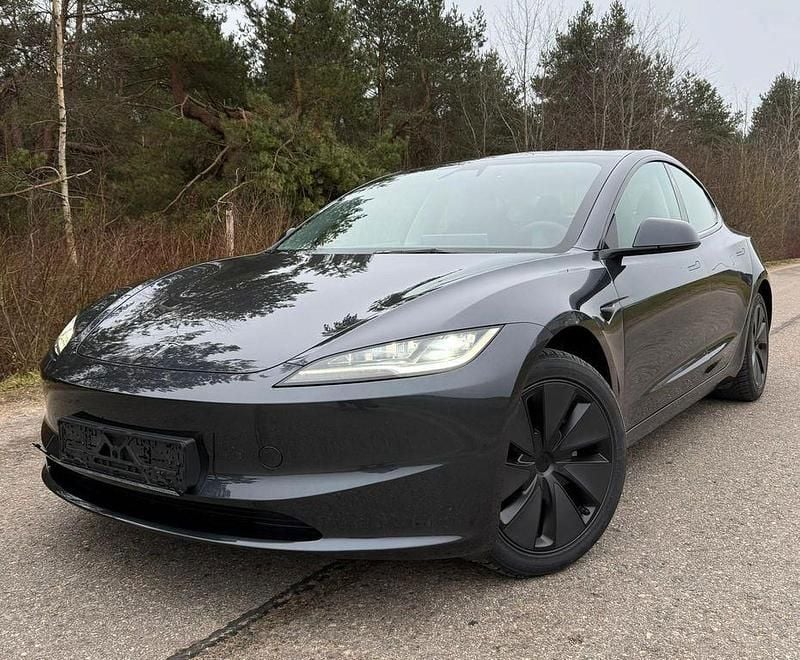 Neu Tesla Model 3 Long Range RWD 224 kW (305 PS) 2025 Grau Limousine