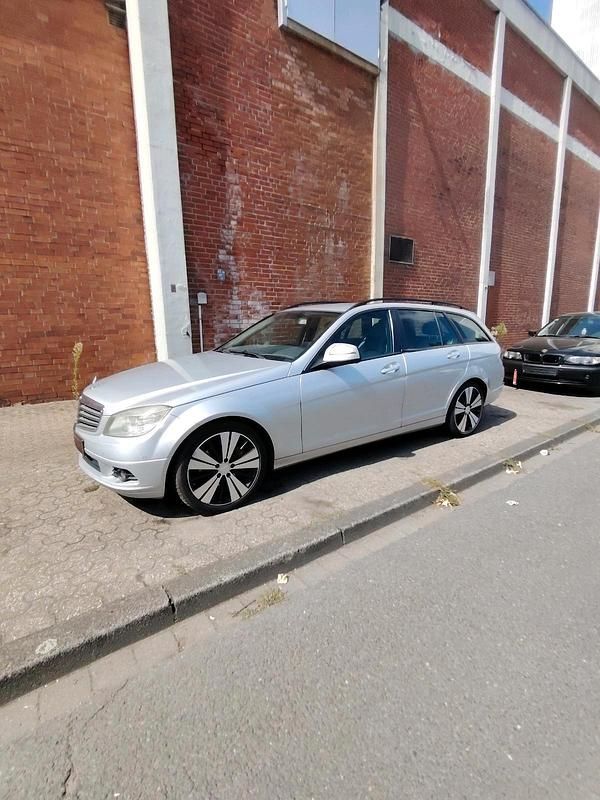 Silber Gebraucht 2008 Mercedes C220 Kombi | 2.600 € (Superpreis) - Bild 1/4