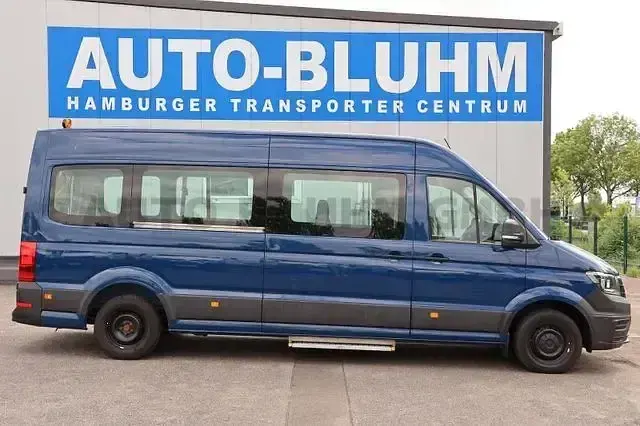 Gebraucht VW Crafter 102 PS (75 kW) 2020 Deep ocean blue Van