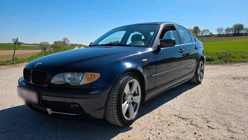 Second-hand BMW 330 231 CP (169 kW) 2002 Albastru Berlinǎ