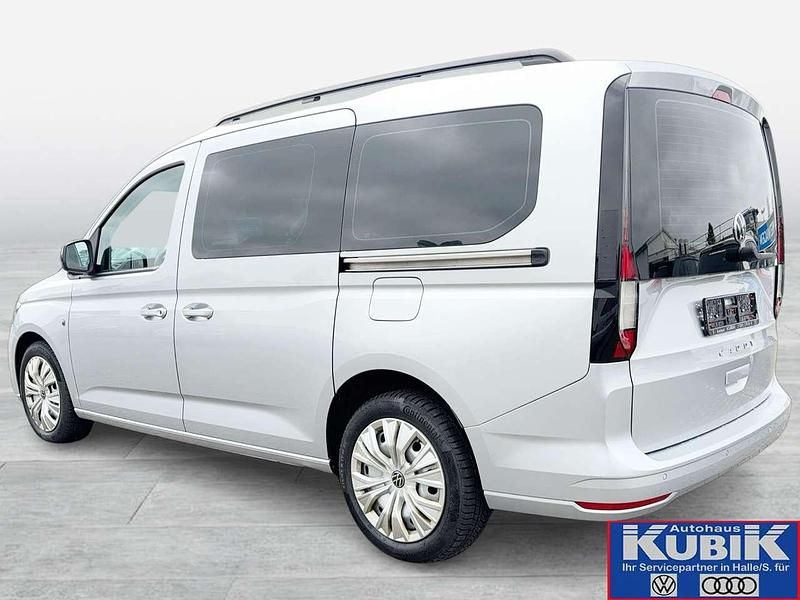 Gebraucht VW Caddy Maxi Life Life 122 PS (89 kW) 2021 Reflexsilber metallic Van / Kleinbus