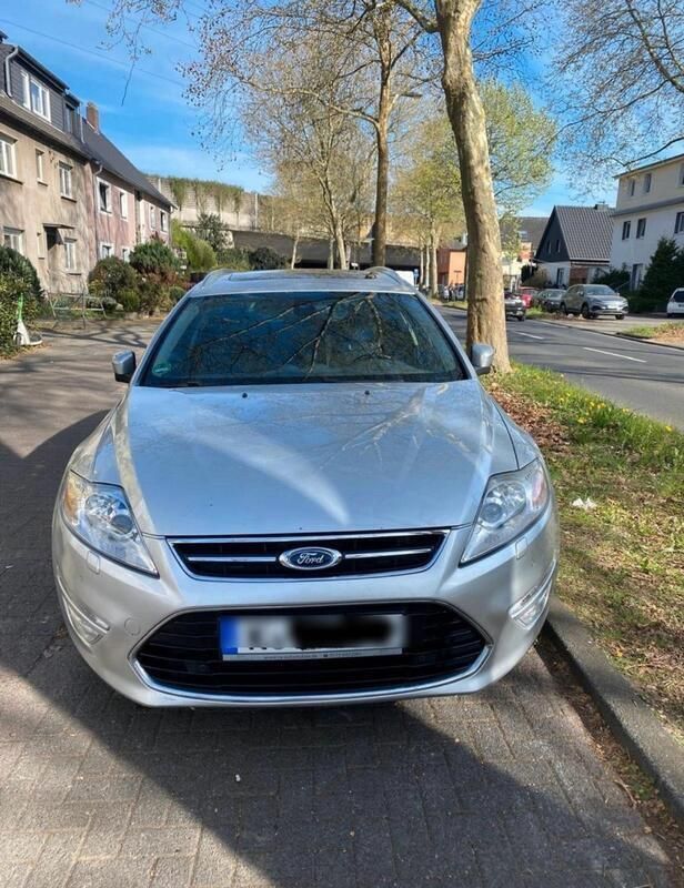 Silber Gebraucht 2012 Ford Mondeo Business Edition Kombi | 4.750 € (Teuer) - Bild 1/4