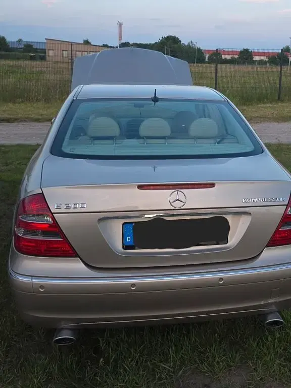 Gebraucht Mercedes E200 160 PS (117 kW) 2004 Gelb Limousine