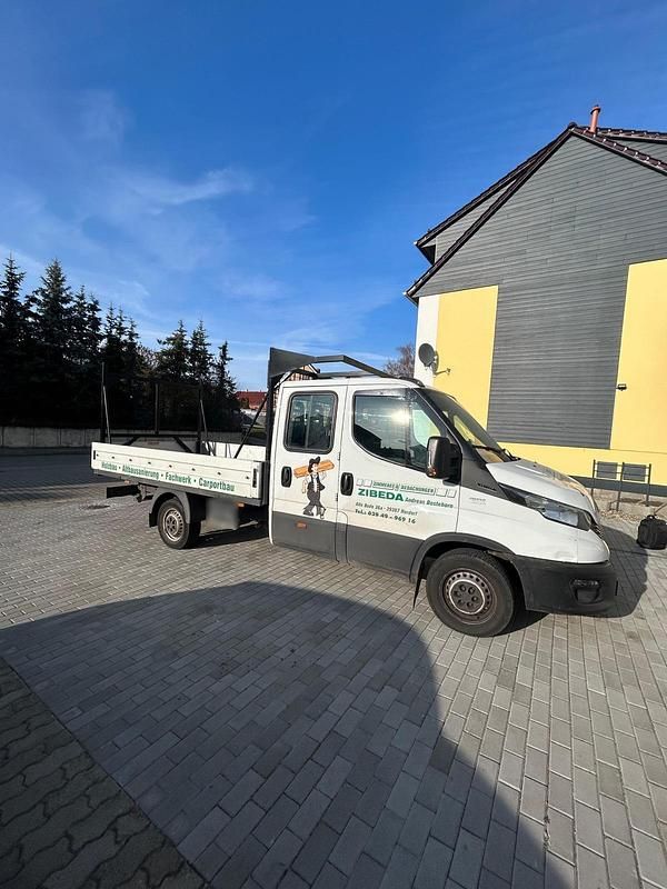 Gebraucht Iveco Daily 2021 Weiß Limousine