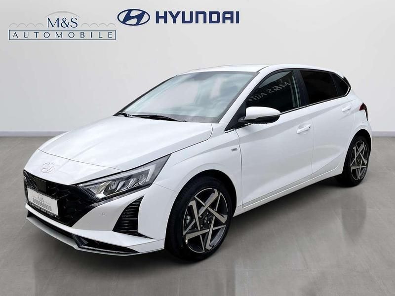 Atlas white Gebraucht 2024 Hyundai i20 Trend Limousine | 20.890 € (Fairer Preis) - Bild 1/4