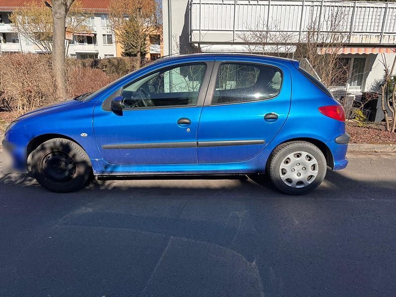 Gebraucht Peugeot 206 75 PS (55 kW) 2008 Blau Kleinwagen