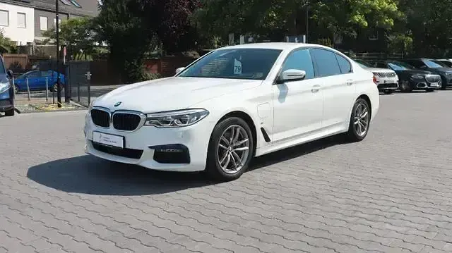 Gebraucht BMW 530e M Sport 252 PS (185 kW) 2019 Weiß Limousine