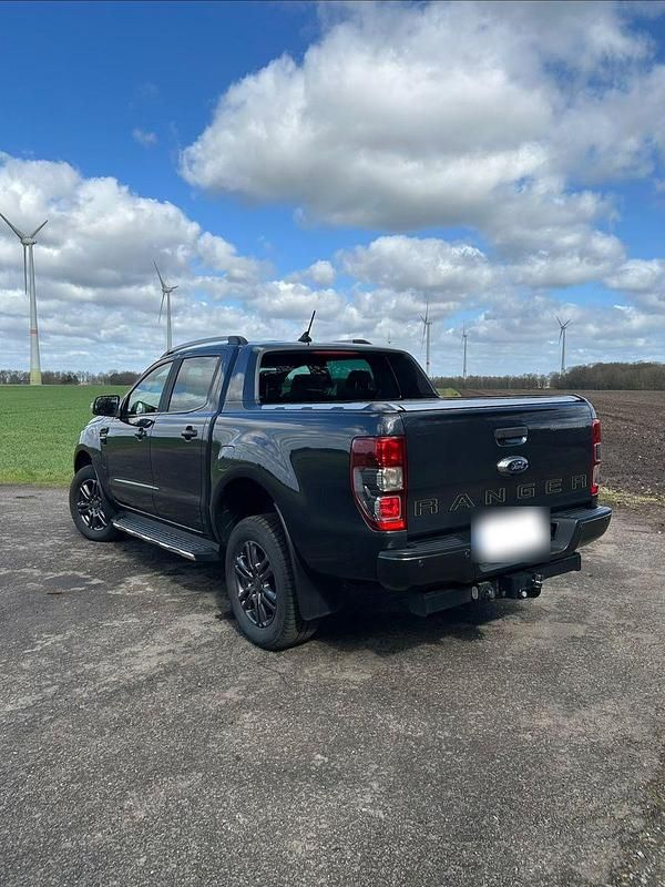 Gebraucht Ford Ranger 212 PS (155 kW) 2022 Grau Pickup