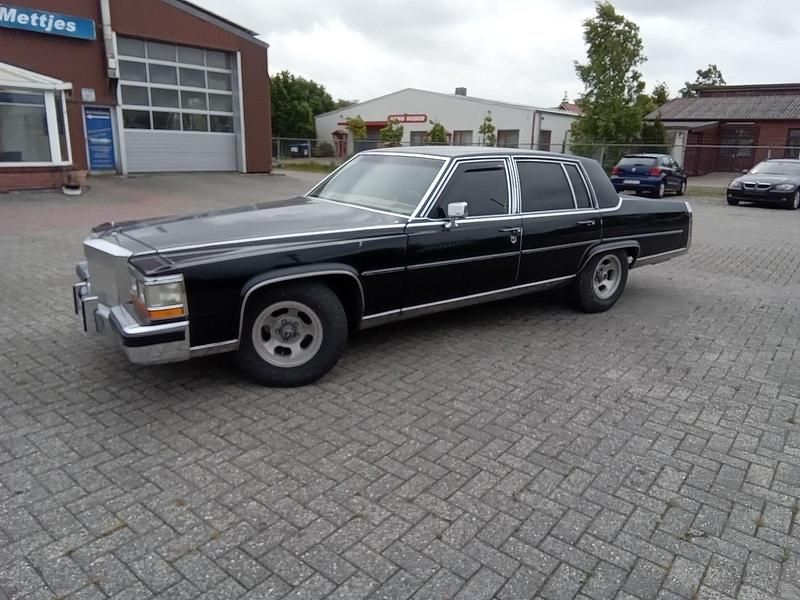 Gebraucht Cadillac Fleetwood Brougham 160 PS (117 kW) 1981 Schwarz Limousine