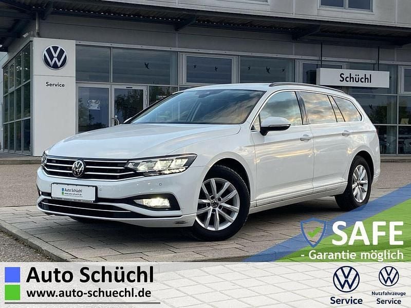 Weiß Gebraucht 2023 VW Passat Active Kombi | 27.370 € (Fairer Preis) - Bild 1/4