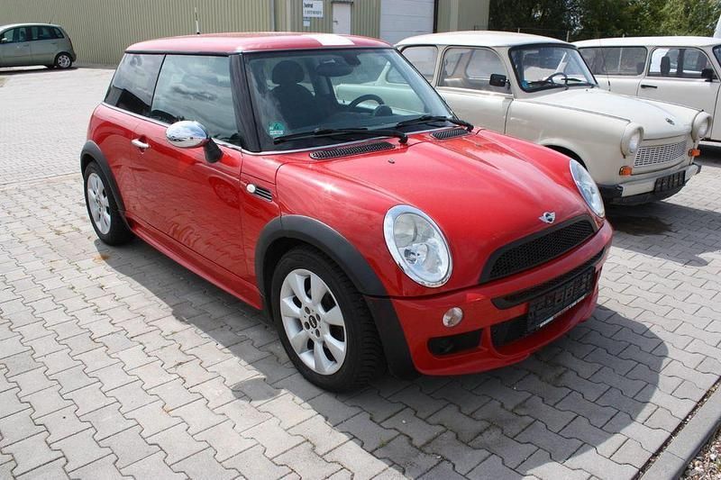 Rot Gebraucht 2004 Mini ONE Kleinwagen | 3.999 € (Etwas zu teuer) - Bild 1/4