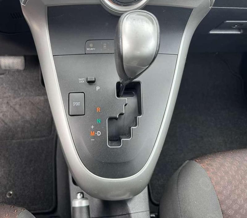 Gebraucht Toyota Verso Multidrive S 147 PS (108 kW) 2012 Grau Van / Kleinbus