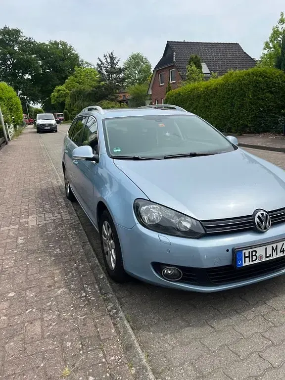 Gebraucht VW Golf VI Exclusive 105 PS (77 kW) 2009 Blau Kleinwagen