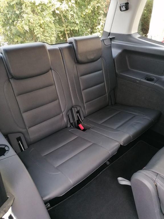 Gebraucht VW Touran Highline 170 PS (125 kW) 2012 Weiß Van / Kleinbus