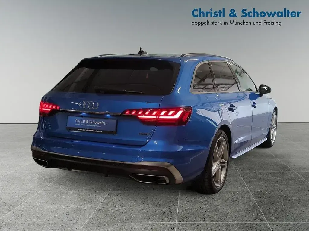 Gebraucht Audi A4 S-Line 204 PS (150 kW) 2023 Mocha latte Kombi