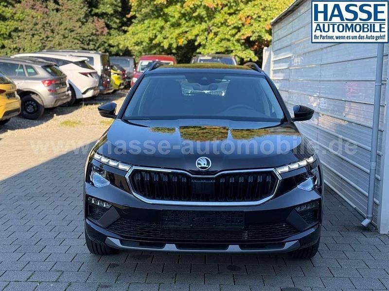 Neu Skoda Kamiq Selection 116 PS (85 kW) 2025 Blackmagic perleffekt SUV