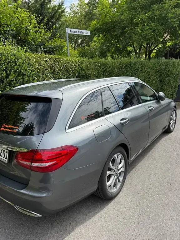 Gebraucht Mercedes 220 170 PS (125 kW) 2018 Grau Limousine