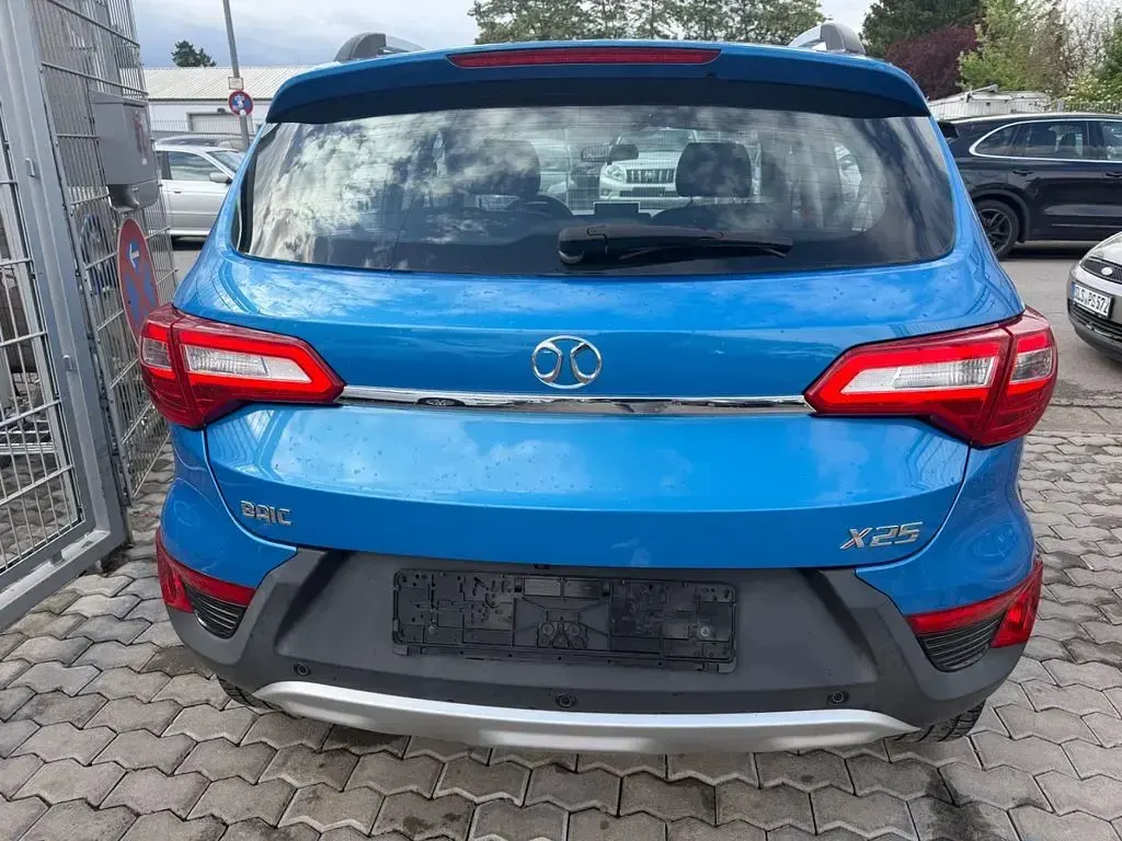 Gebraucht Baic X25 111 PS (81 kW) 2018 Blau Van / Kleinbus