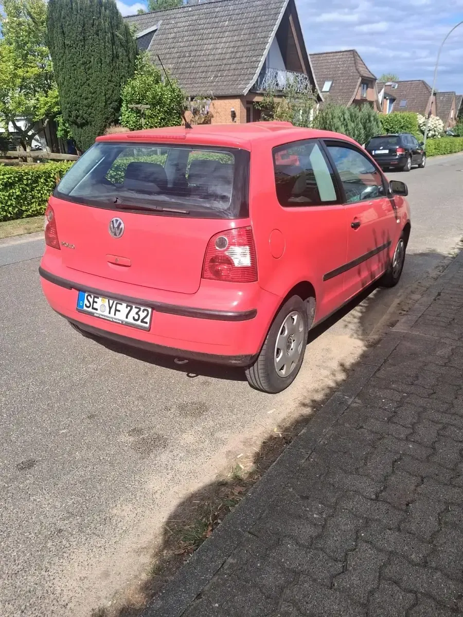 Gebraucht VW Polo 75 PS (55 kW) 2002 Rot Limousine