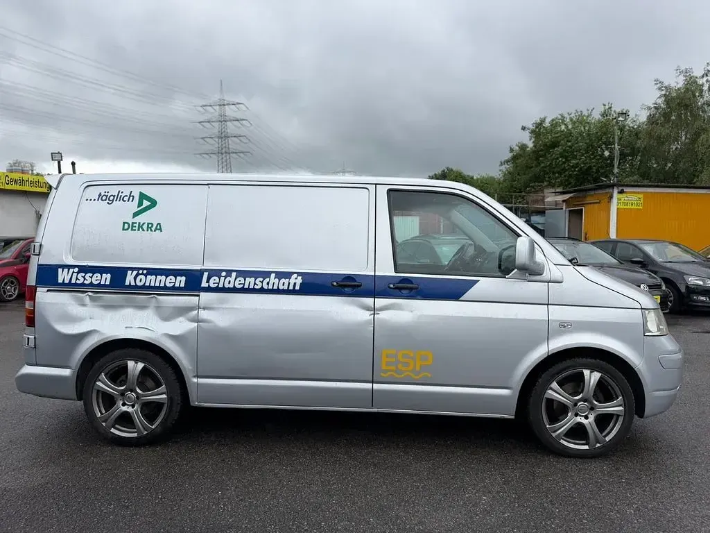 Gebraucht VW Transporter 102 PS (75 kW) 2009 Silber Van