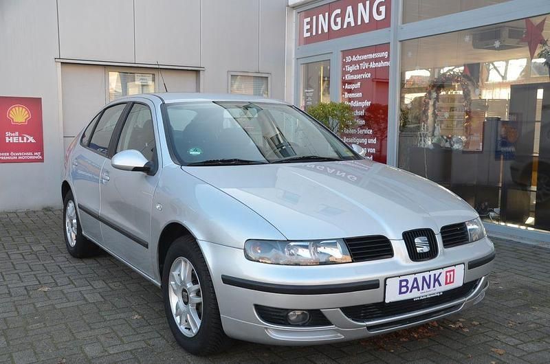 Silber Gebraucht 2003 Seat Leon Stella Limousine | 3.990 € (Teuer) - Bild 1/4