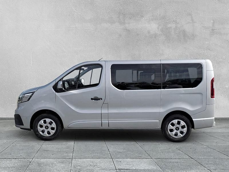 Neu Renault Trafic Evolution 150 PS (110 kW) 2026 Grau Van / Kleinbus