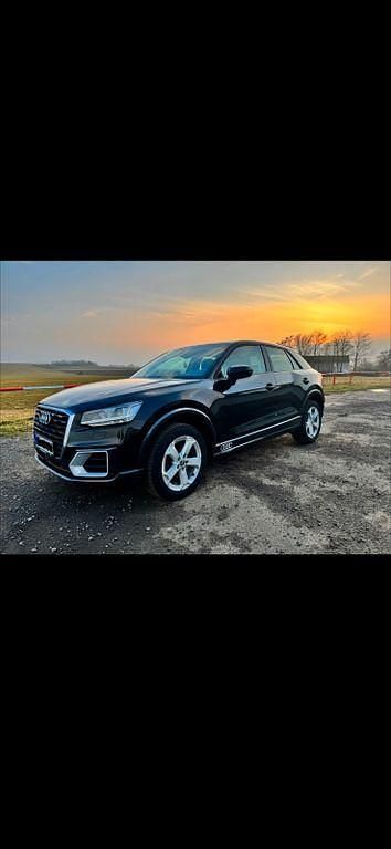 Gebraucht Audi Q2 Comfort 150 PS (110 kW) 2017 Schwarz SUV