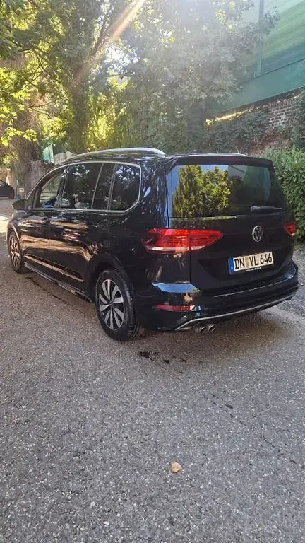 Gebraucht VW Touran R-line 150 PS (110 kW) 2022 Schwarz Van / Kleinbus