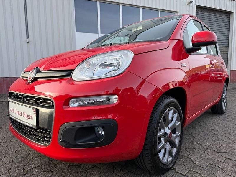Rot Gebraucht 2019 Fiat Panda Lounge Limousine | 9.580 € (Guter Preis) - Bild 1/4