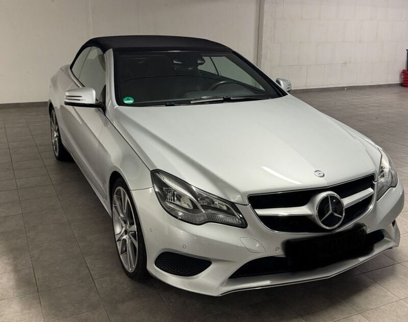 Silber Gebraucht 2016 Mercedes E220 Sport Edition Coupé | 22.500 € (Superpreis) - Bild 1/4