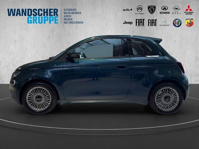 Neu Fiat 500 65 PS (47 kW) 2026 Grünschwarz Limousine