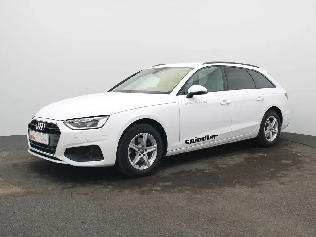 Gebraucht Audi A4 Basis 150 PS (110 kW) 2024 Arkonaweiß Kombi