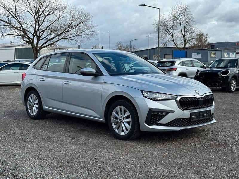Gebraucht Skoda Scala Selection 150 PS (110 kW) 2024 Silber Kleinwagen