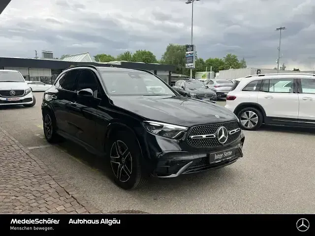 Gebraucht Mercedes GLC450 Premium Plus 367 PS (269 kW) 2024 Lack obsidianschwarz SUV