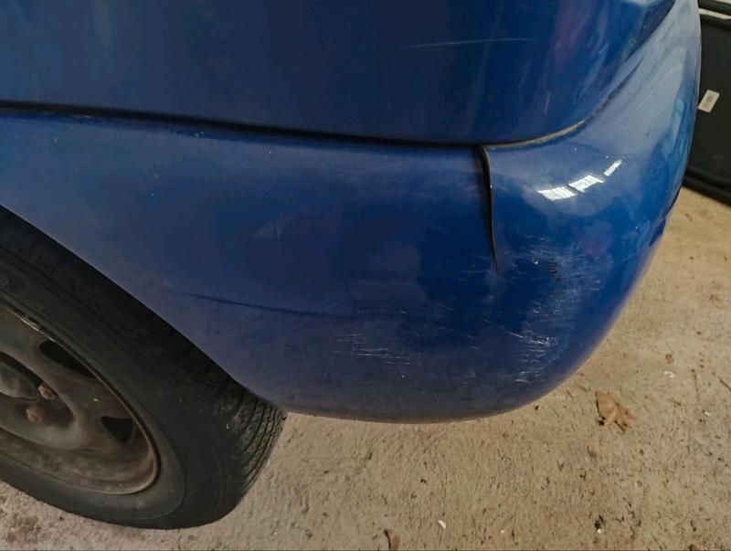 Gebraucht Ford Fiesta 60 PS (44 kW) 1999 Violet Kleinwagen