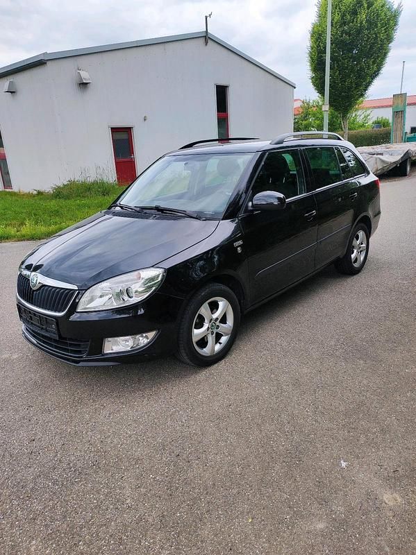 Gebraucht Skoda Fabia 90 PS (66 kW) 2012 Schwarz Kombi