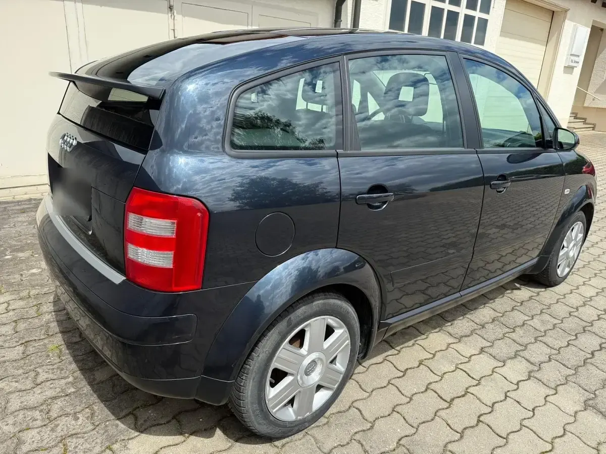 Gebraucht Audi A2 75 PS (55 kW) 2002 Schwarz Kleinwagen
