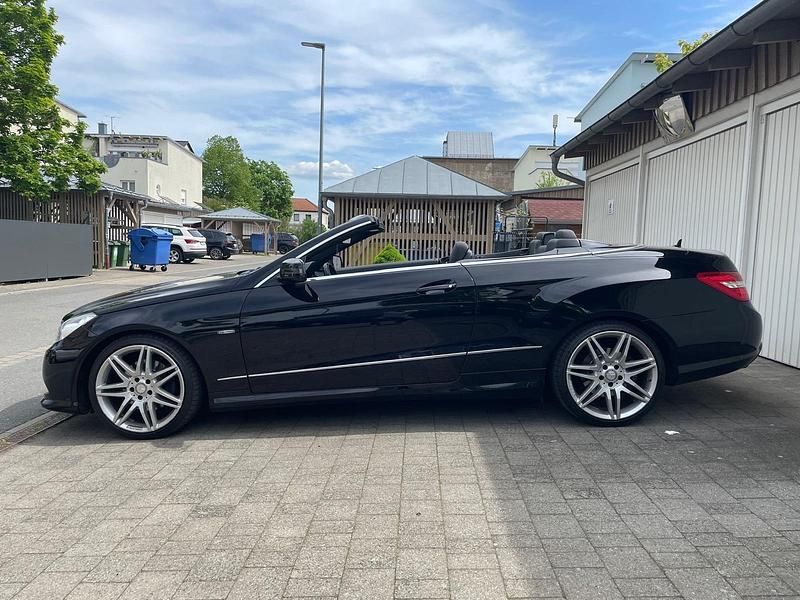 Schwarz Gebraucht 2012 Mercedes E350 AMG Cabrio | 17.000 € (Fairer Preis) - Bild 1/4